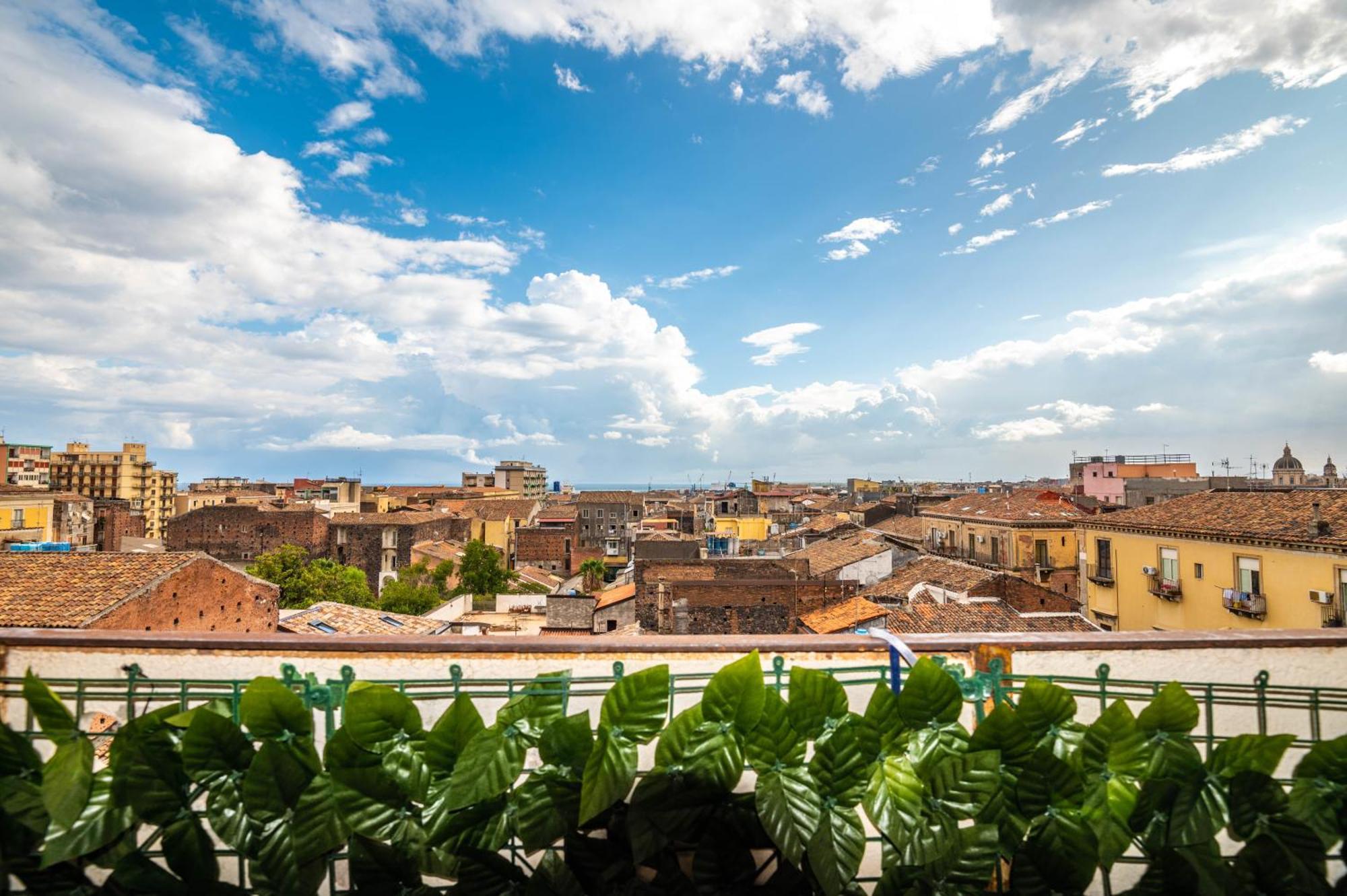 Nel Cuore Di Catania Apartment Luaran gambar